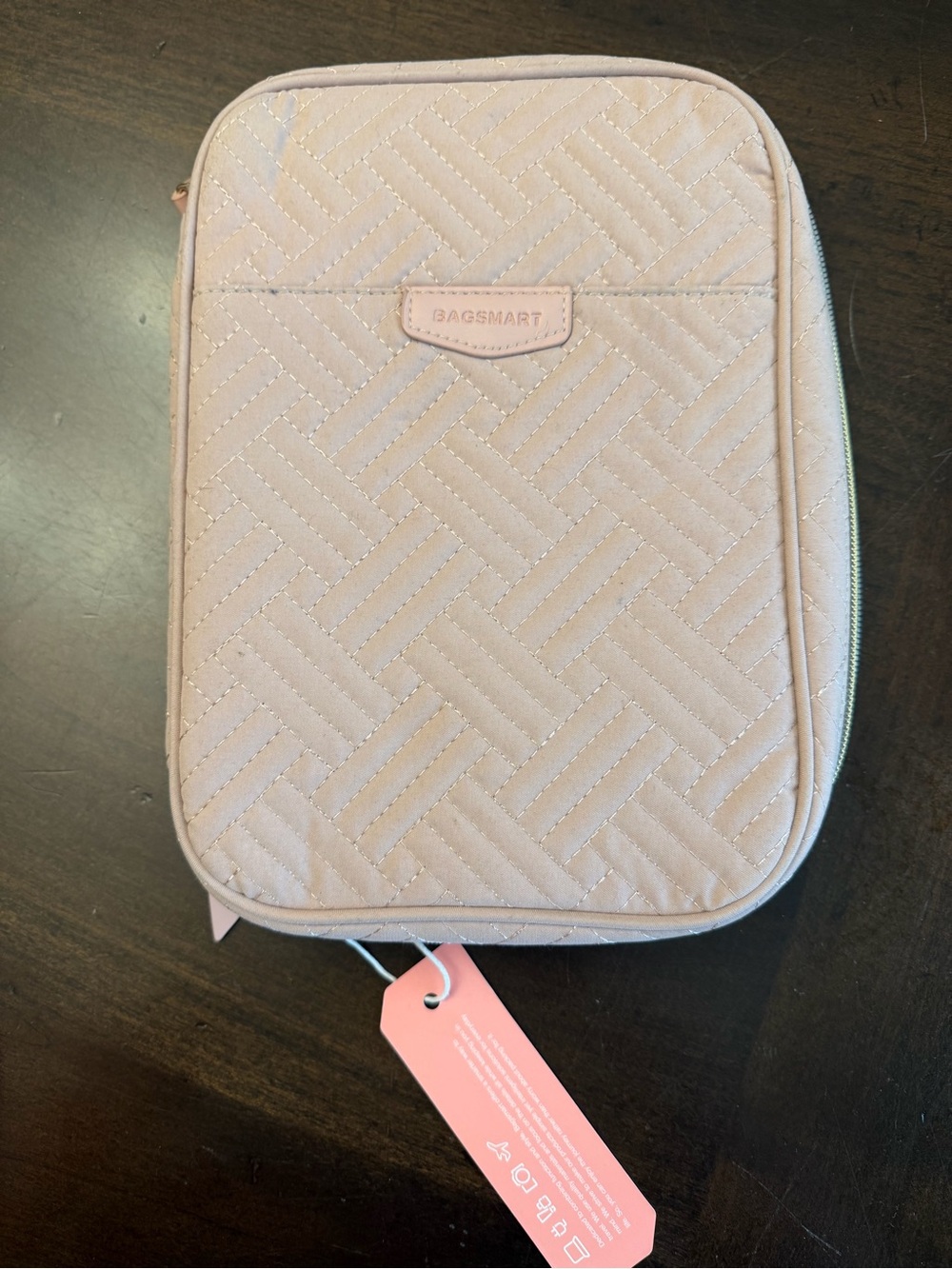 BAGSMART Quilted Travel Jewelry Organizer in Light Pink